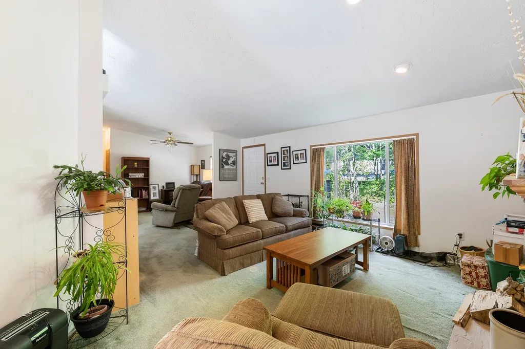 37 North Road Sunapee NH 03782