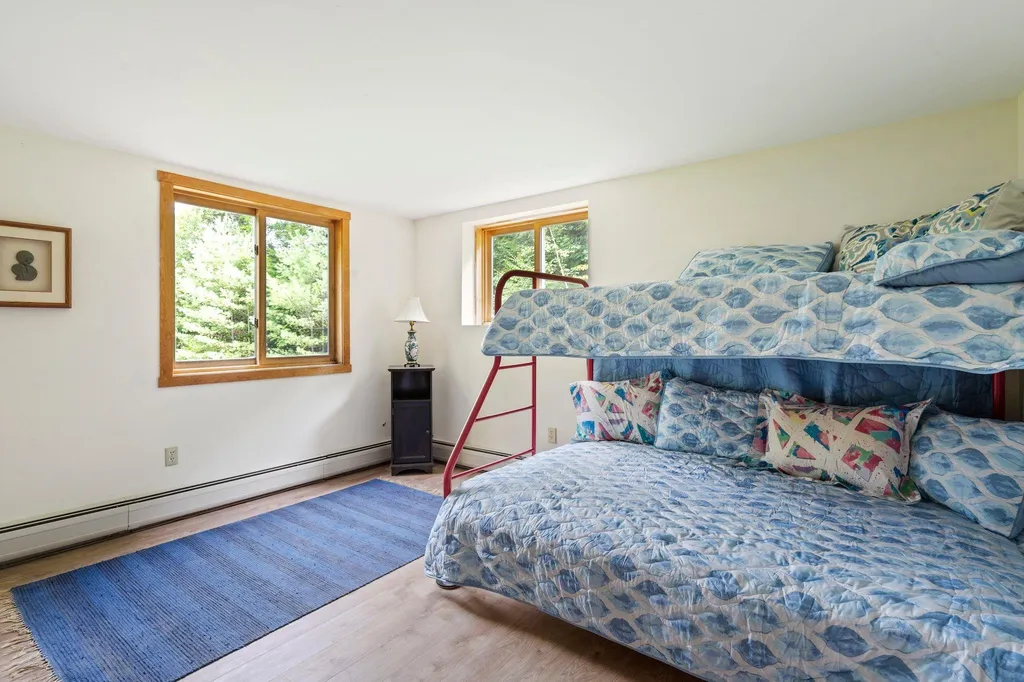 848 High Lake Road Sharon VT 05065