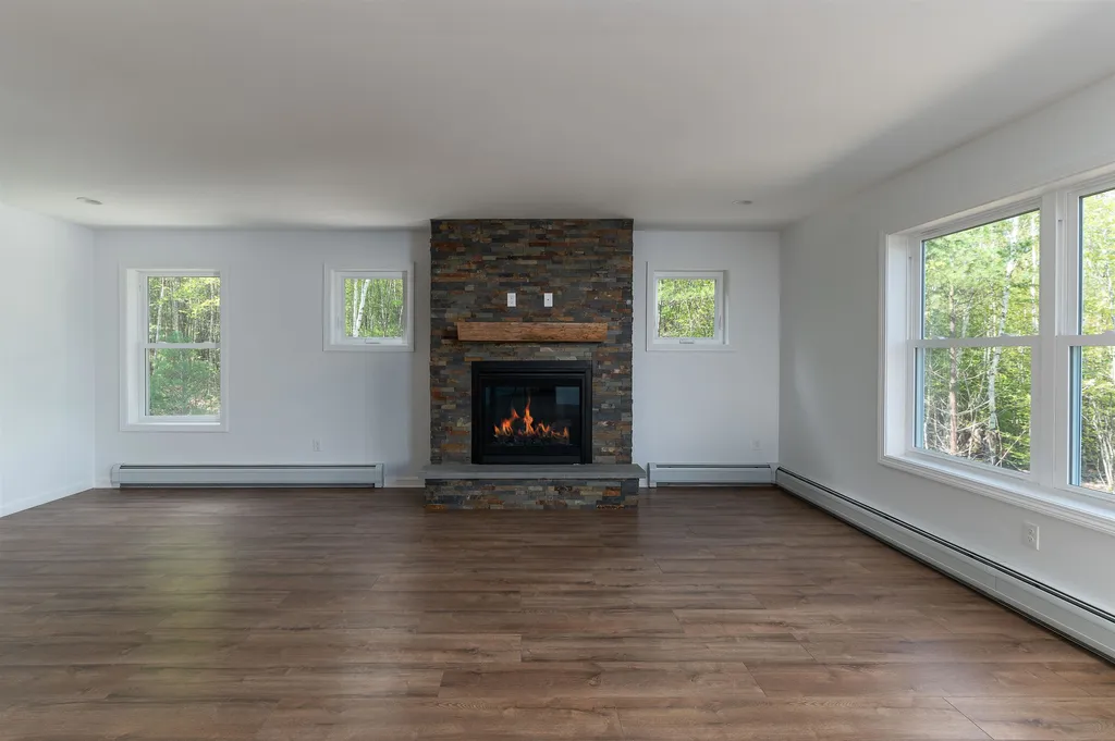 100 Nickelback Road Conway NH 03813