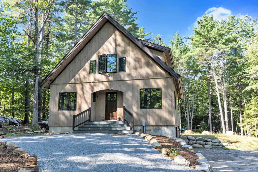134 Reservoir Road Deering NH 03244