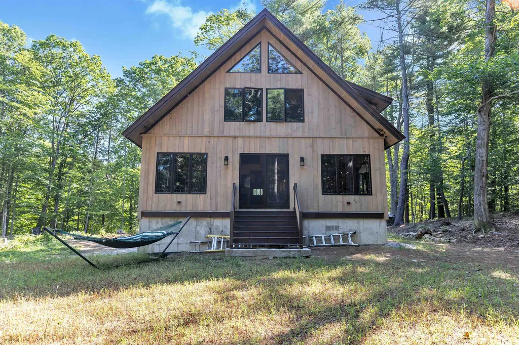 134 Reservoir Road Deering NH 03244