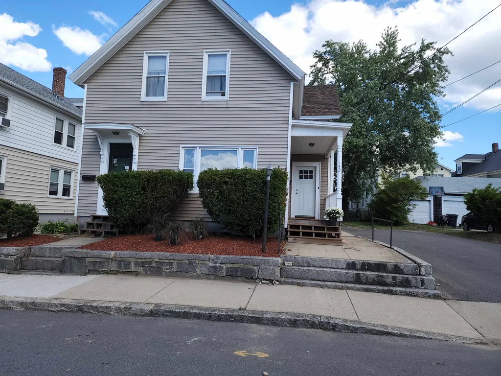 142 Pine Street Nashua NH 03060