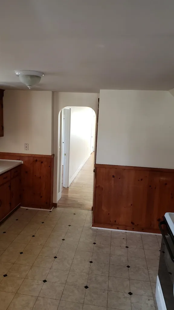 142 Pine Street Nashua NH 03060