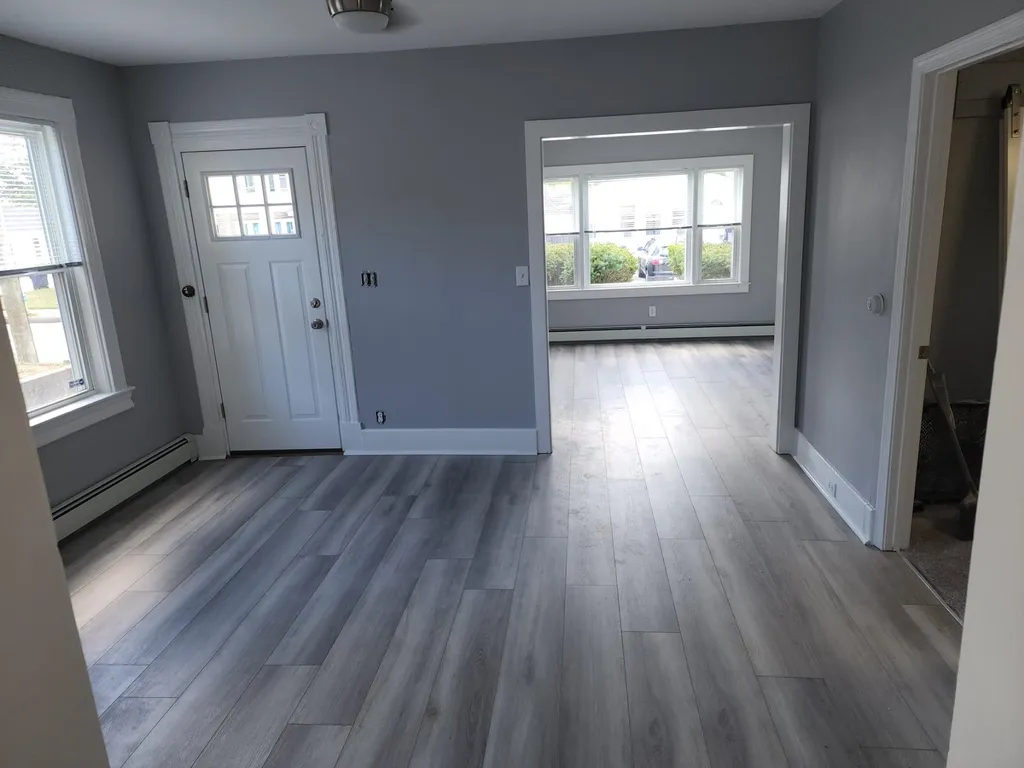 142 Pine Street Nashua NH 03060