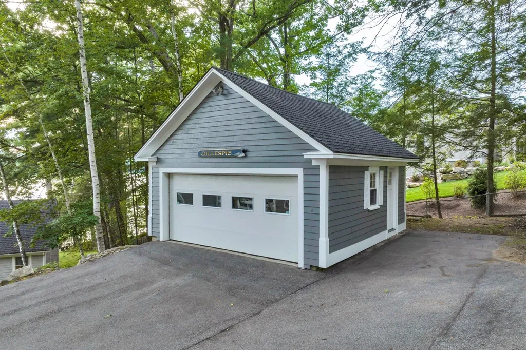 164 Edgewater Drive Gilford NH 03249