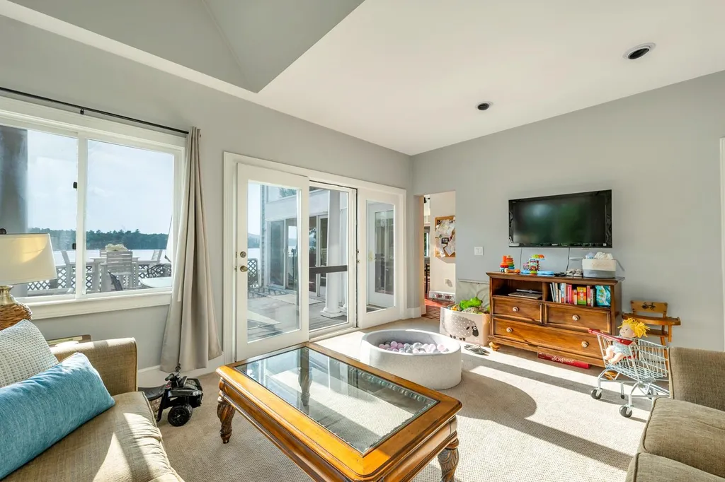 164 Edgewater Drive Gilford NH 03249