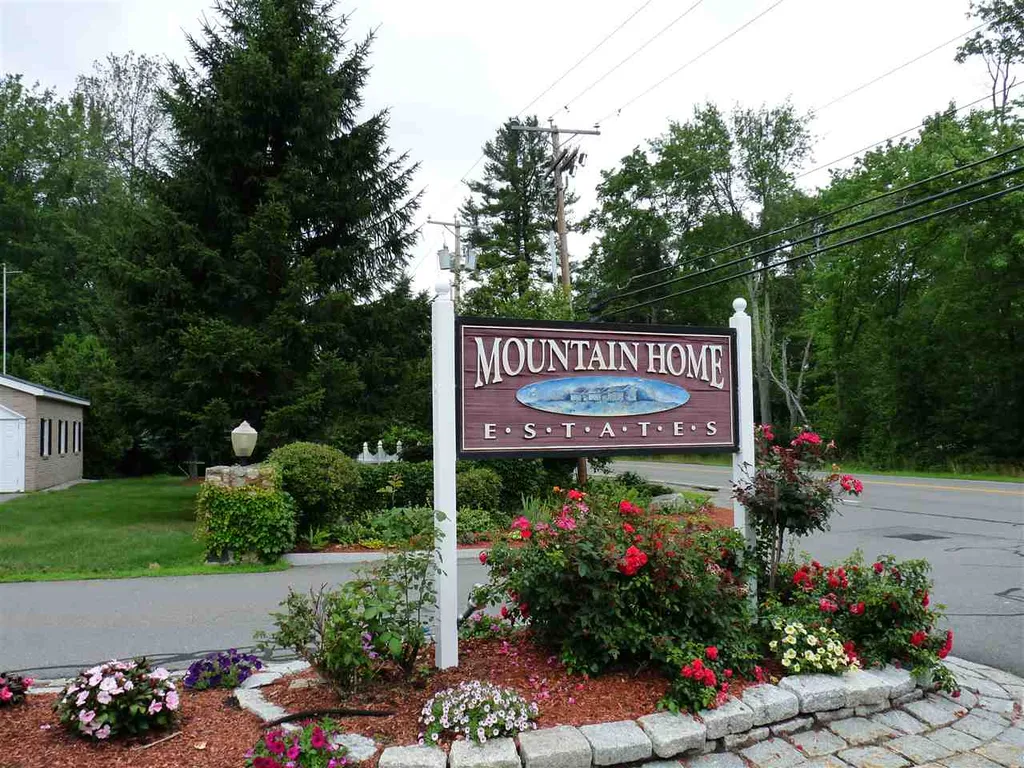 1 Fieldstone Drive Londonderry NH 03053