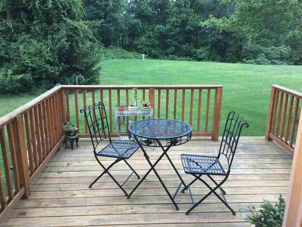 1 Fieldstone Drive Londonderry NH 03053
