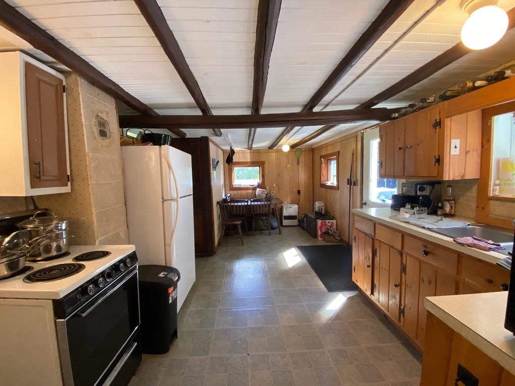 15 Judd Road Pittsburg NH 03592