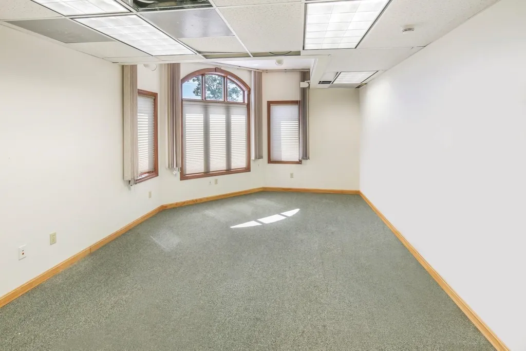 67 Whittier Highway Moultonborough NH 03254