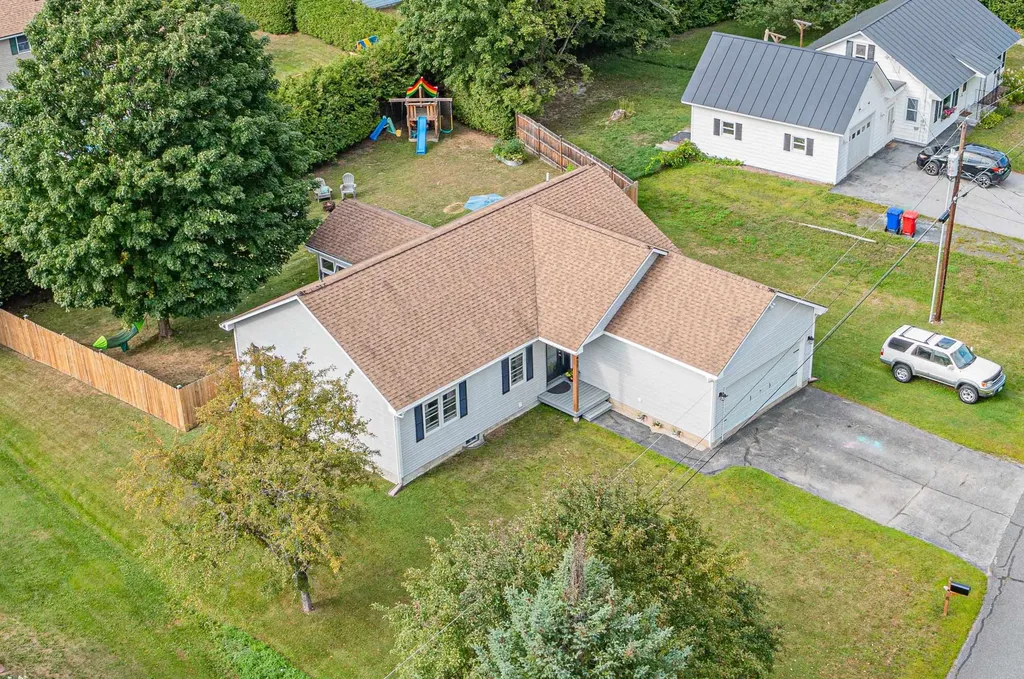 18 Deerfield Avenue Barre Town VT 05641
