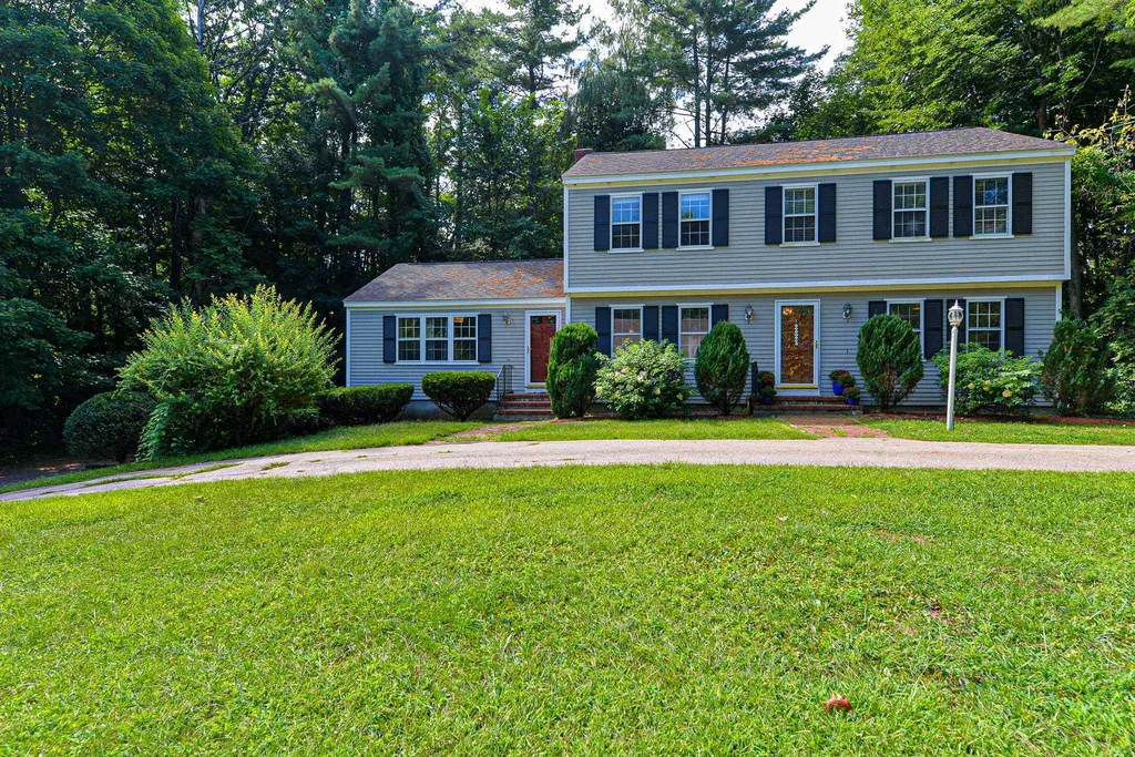 11 Hartswood Road Dover NH 03820