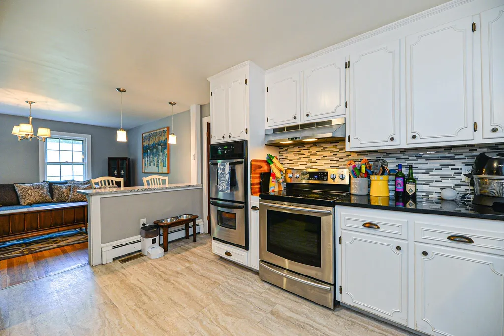 11 Hartswood Road Dover NH 03820