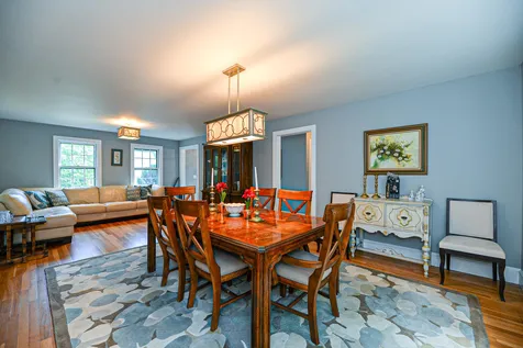 11 Hartswood Road Dover NH 03820