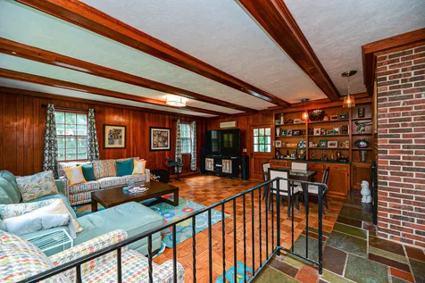 11 Hartswood Road Dover NH 03820