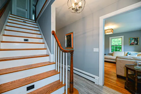 11 Hartswood Road Dover NH 03820