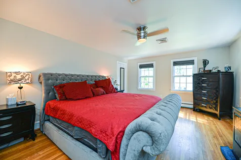11 Hartswood Road Dover NH 03820