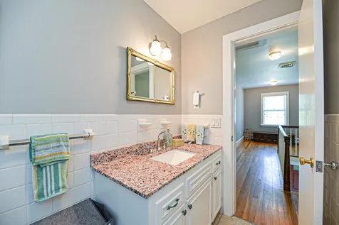 11 Hartswood Road Dover NH 03820
