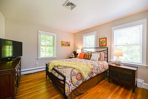 11 Hartswood Road Dover NH 03820