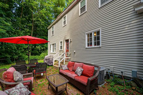 11 Hartswood Road Dover NH 03820