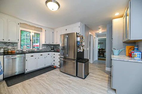 11 Hartswood Road Dover NH 03820