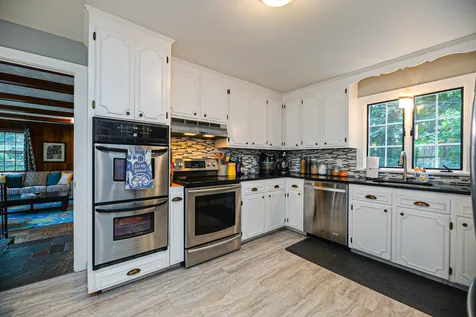 11 Hartswood Road Dover NH 03820