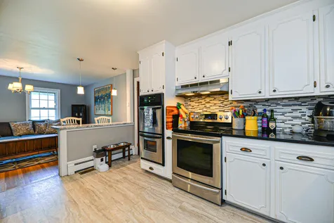 11 Hartswood Road Dover NH 03820