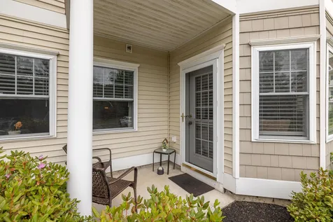 3 Sterling Hill Lane Exeter NH 03833