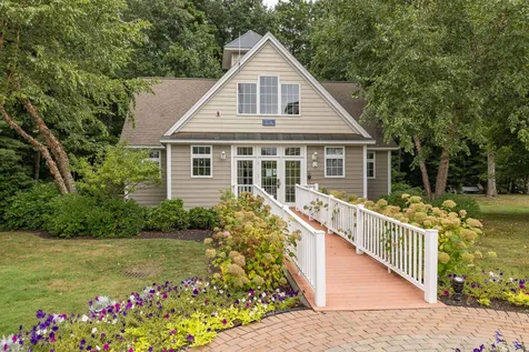 3 Sterling Hill Lane Exeter NH 03833