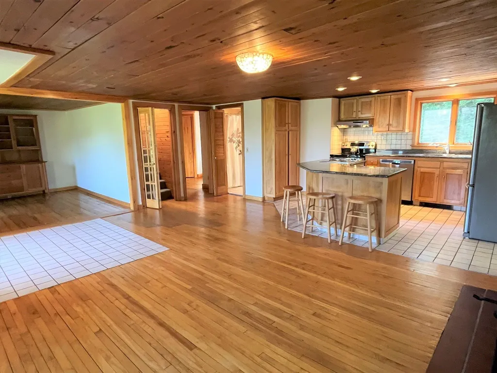 4473 Vt Route 114 Canaan VT 05903