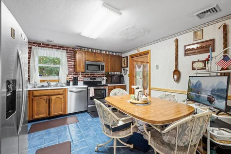 50 Davis Road Portsmouth NH 03801