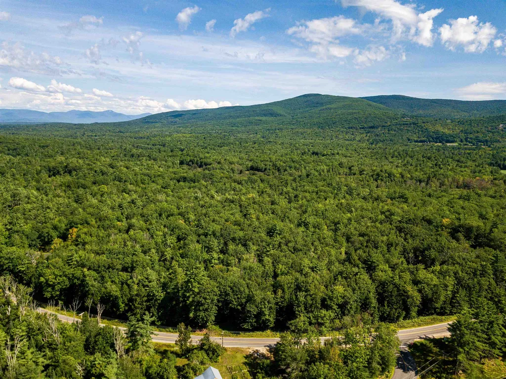 00 Governor Wentworth Highway Moultonborough NH 03254