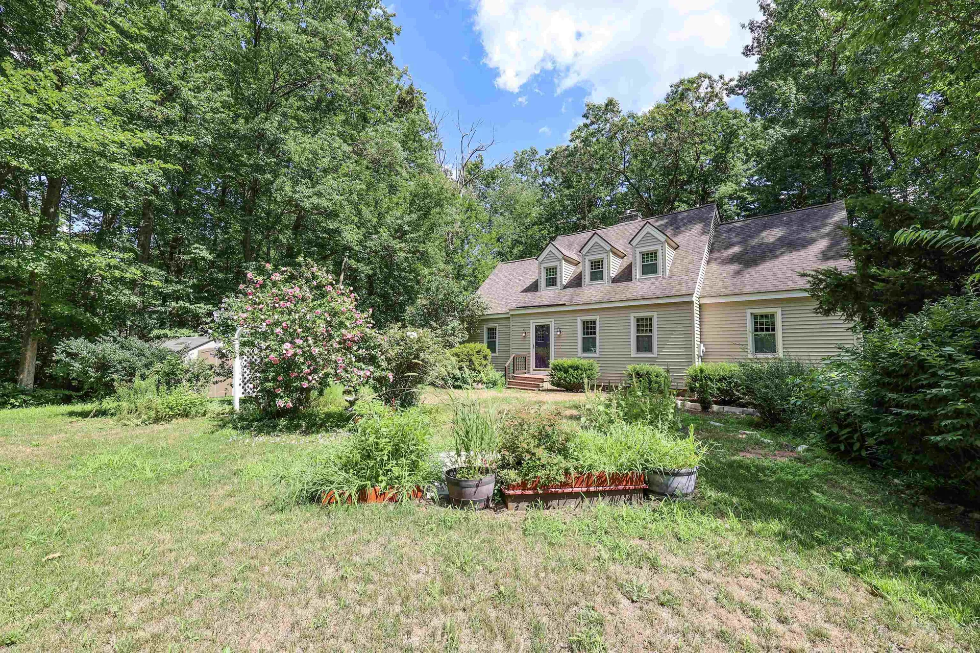 7 Majestic Lane Merrimack NH 03054