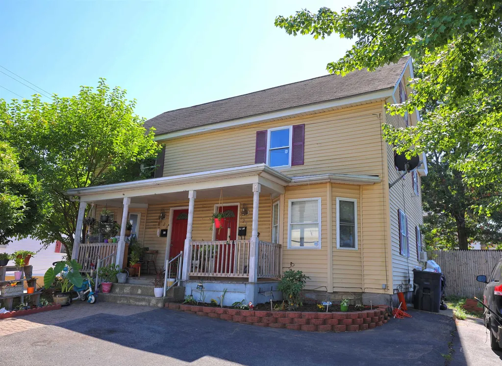 127-129 E Hollis Street Nashua NH 03060