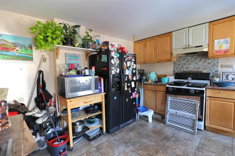 127-129 E Hollis Street Nashua NH 03060
