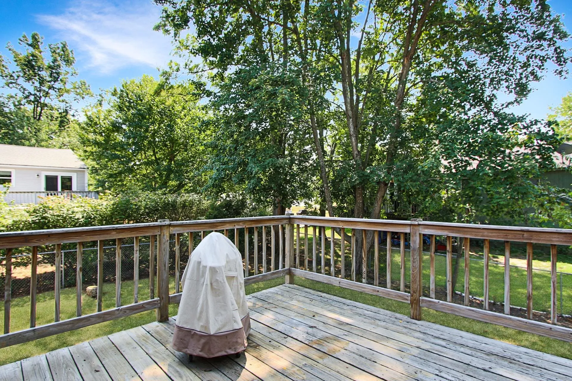 4 Pell Avenue Nashua NH 03060
