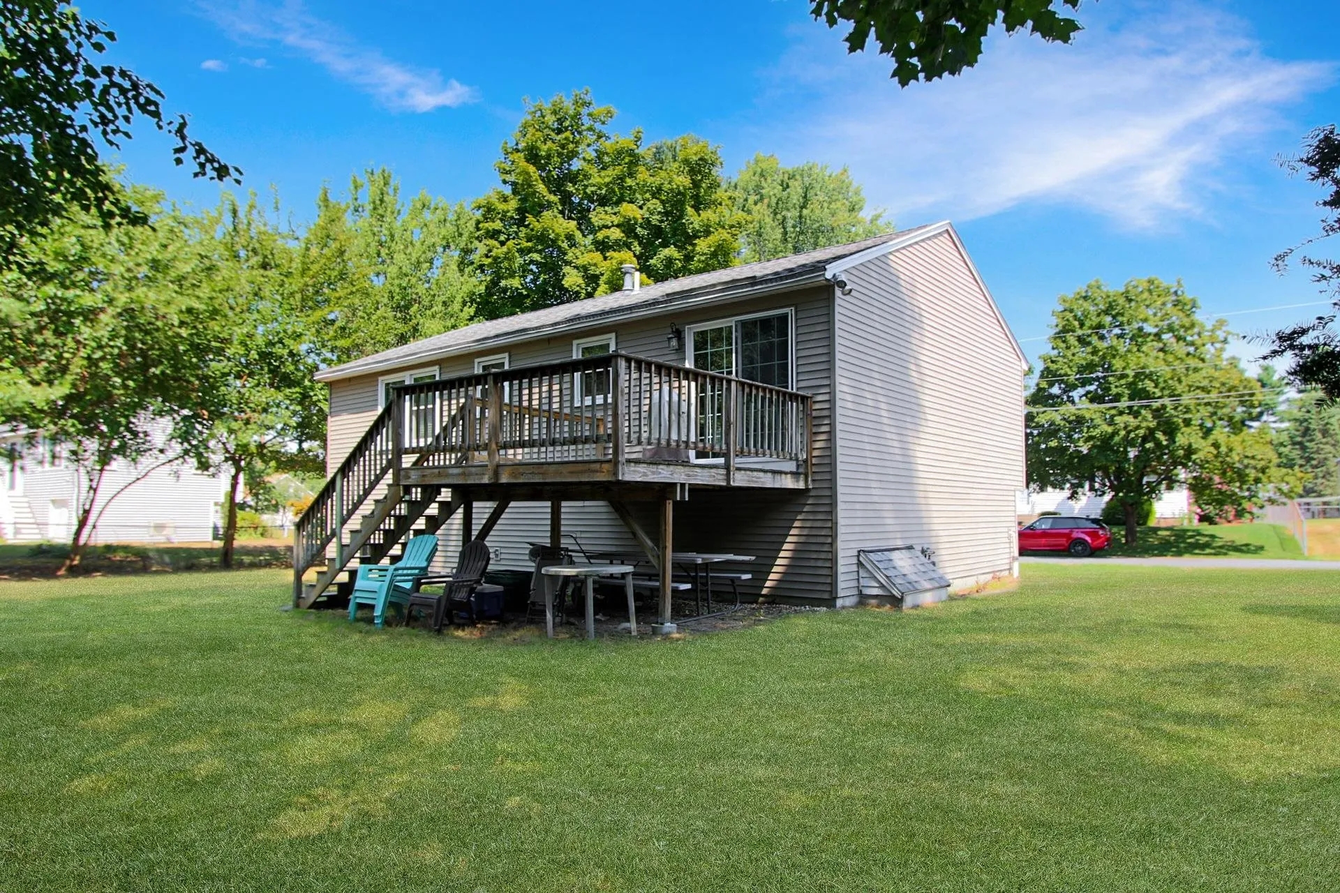 4 Pell Avenue Nashua NH 03060