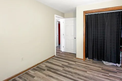 4 Pell Avenue Nashua NH 03060