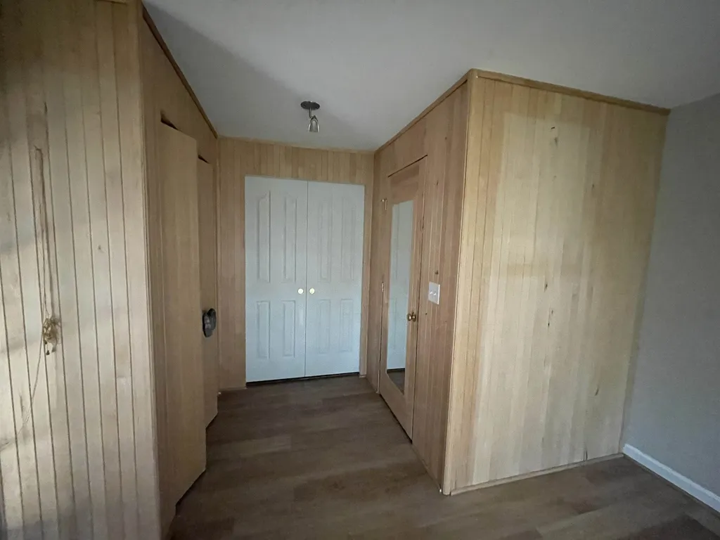7 Claire Point Road Burlington VT 05408