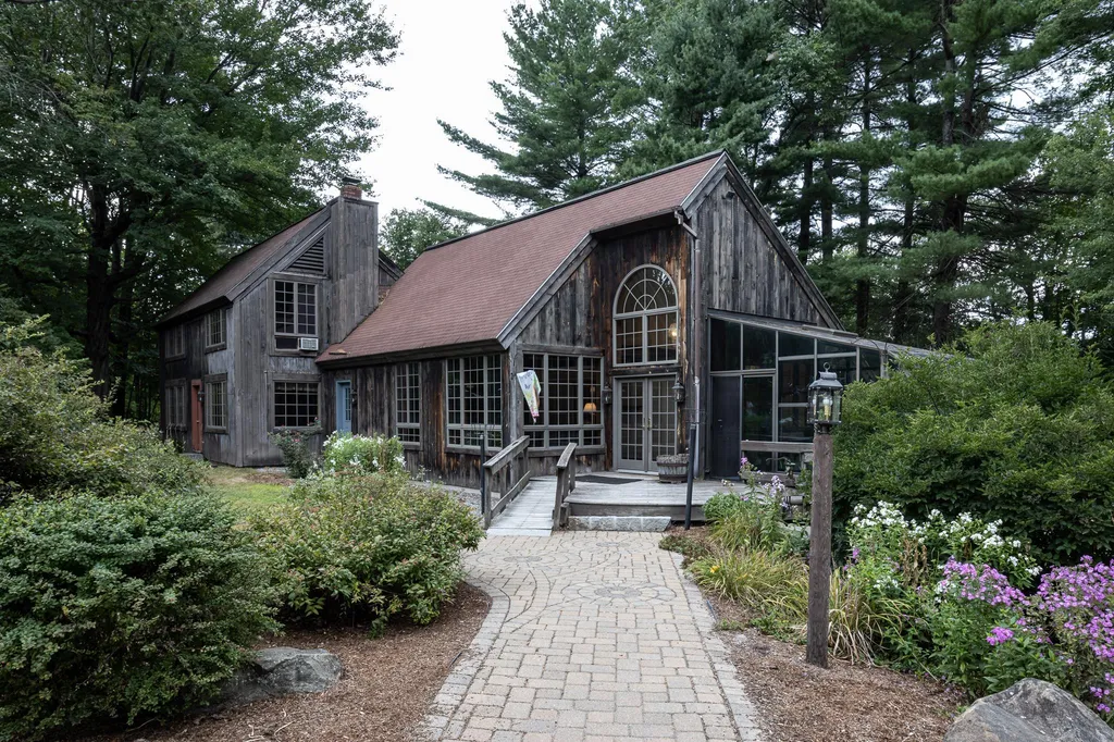 74 Thornton Road New Boston NH 03070