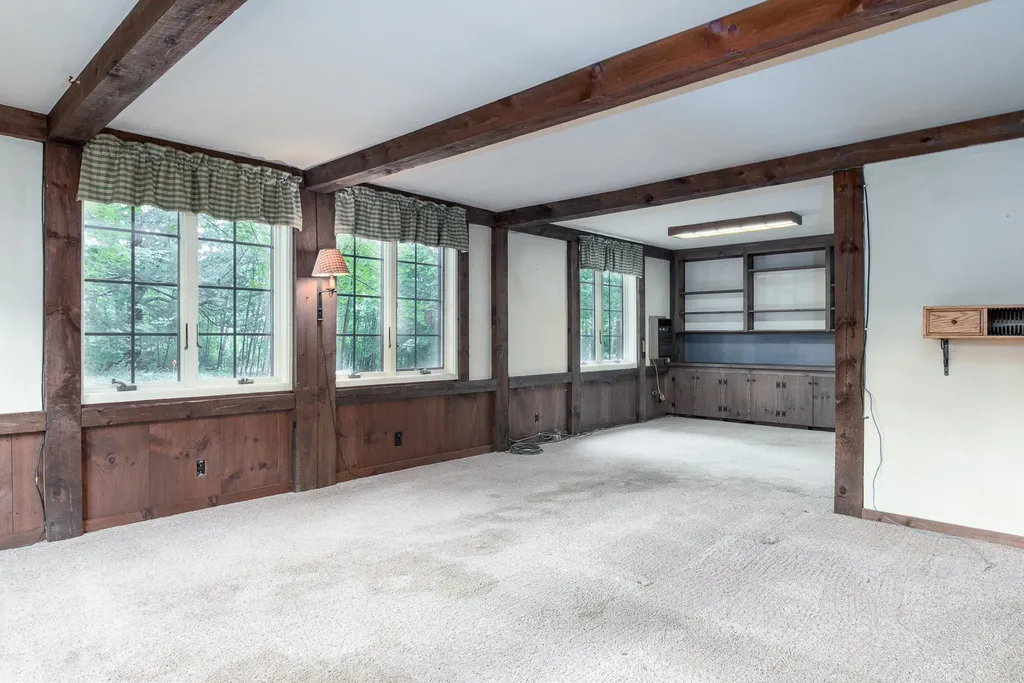 74 Thornton Road New Boston NH 03070