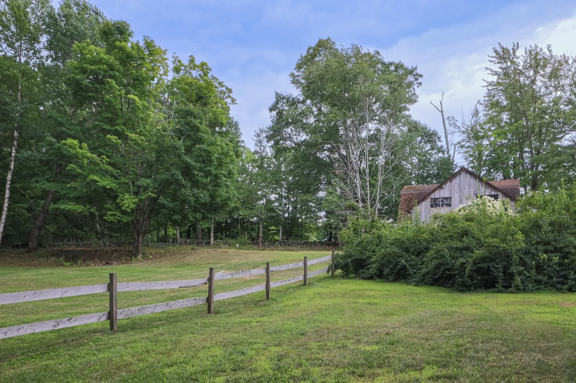 74 Thornton Road New Boston NH 03070
