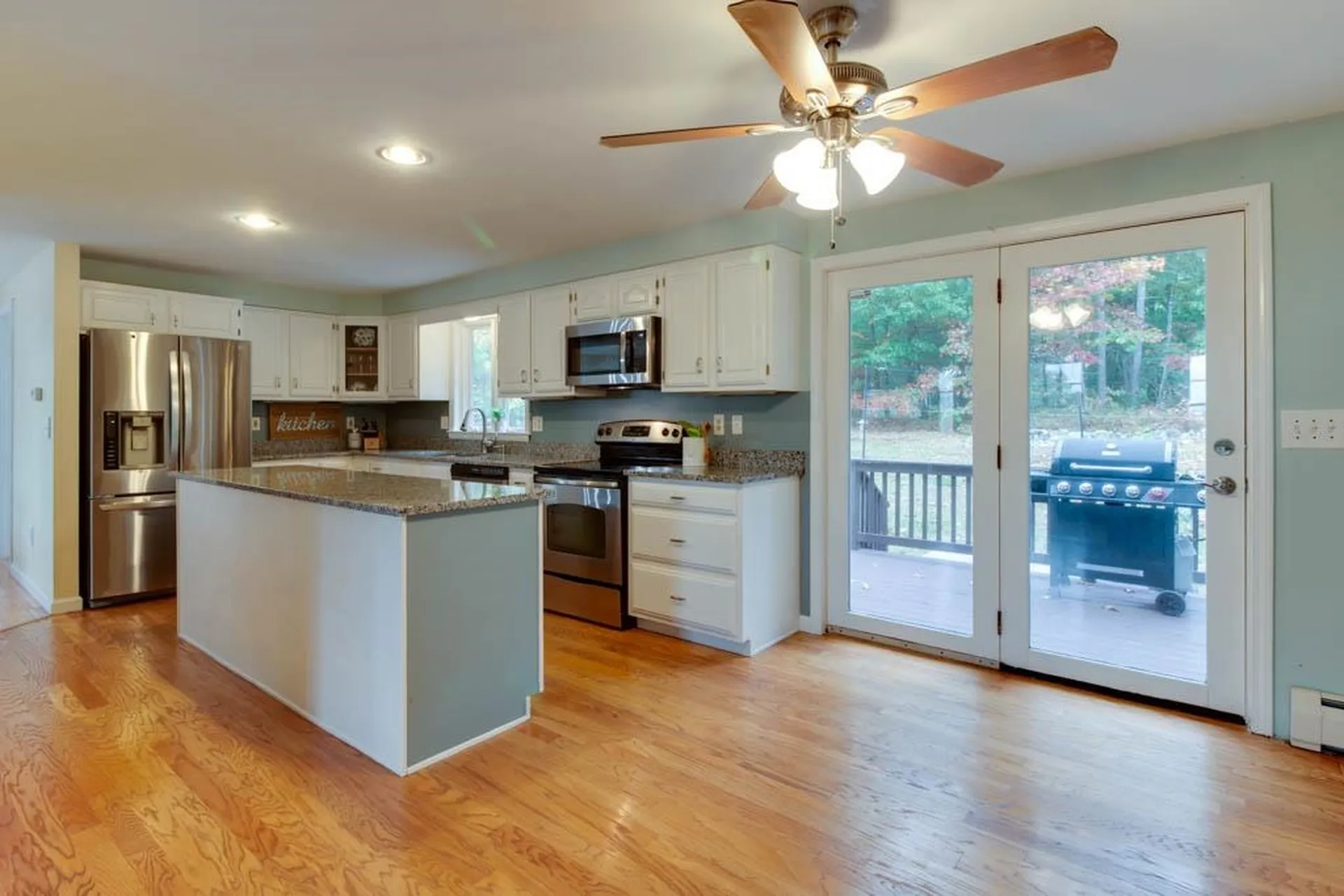 1 Doreen Drive Pelham NH 03076