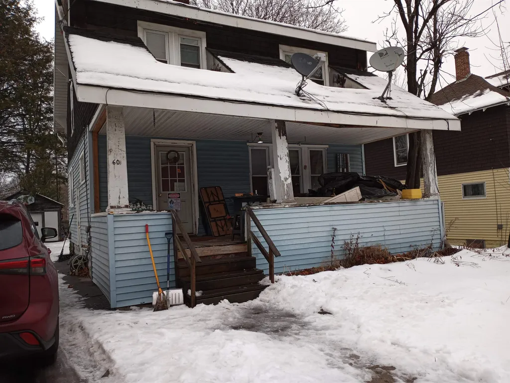 60 South Street Claremont NH 03743