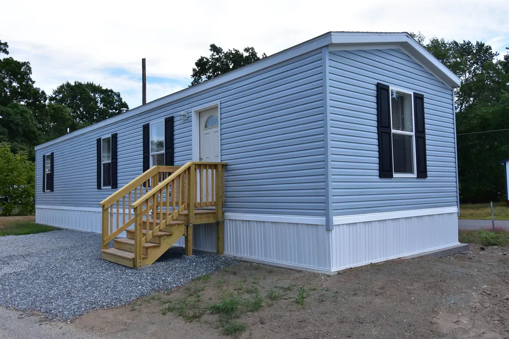 2 Friendship Drive Salem NH 03079