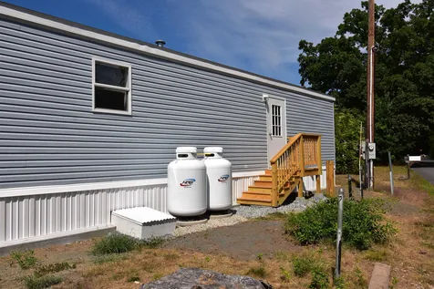 2 Friendship Drive Salem NH 03079