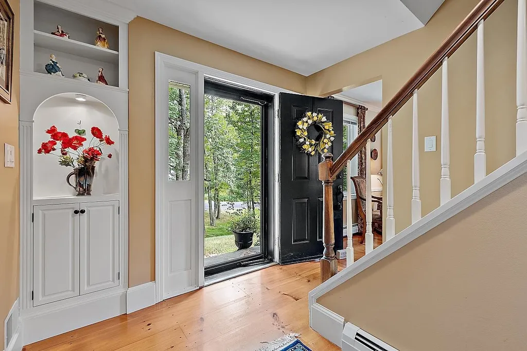49 Dickinson Road Keene NH 03431