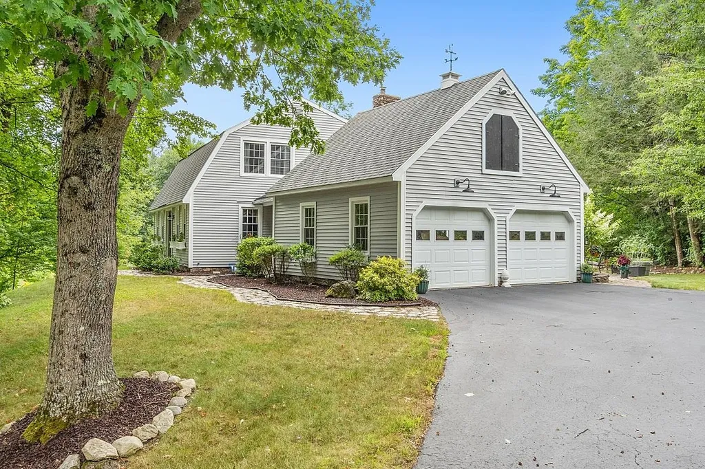 49 Dickinson Road Keene NH 03431