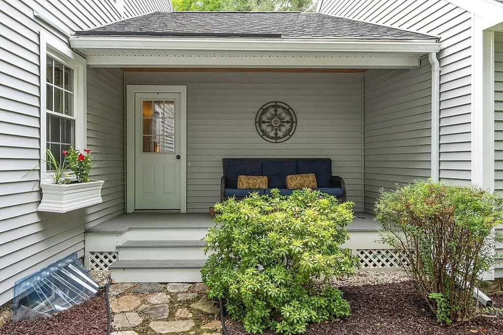 49 Dickinson Road Keene NH 03431
