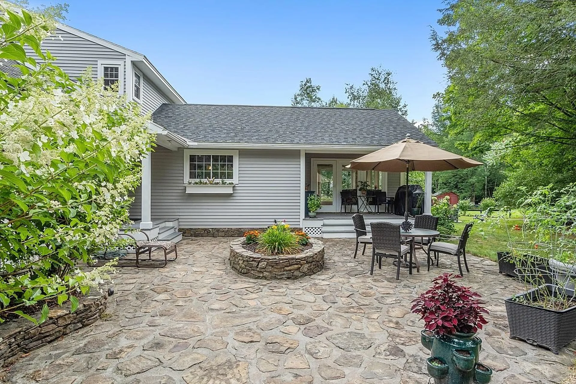 49 Dickinson Road Keene NH 03431